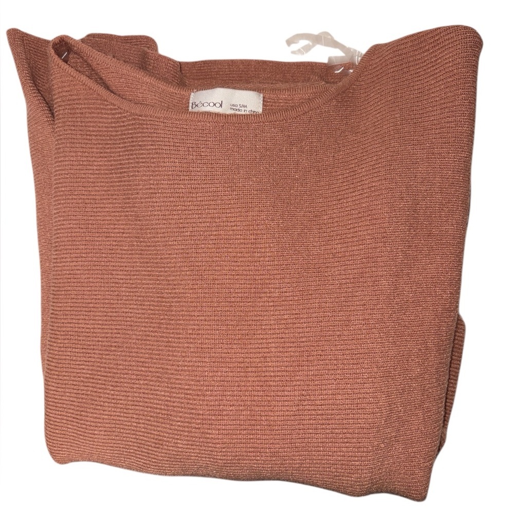 BE COOL Women's Round Neck Sweater Size S/M Light Orange - Picture 8 of 8